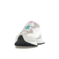 Женские кроссовки New Balance 327 White Grey Black Light Pink (W)