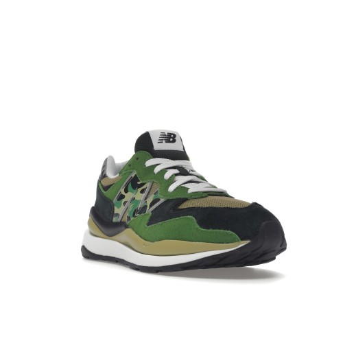 Кроссы New Balance 57/40 BAPE Green - мужская сетка размеров