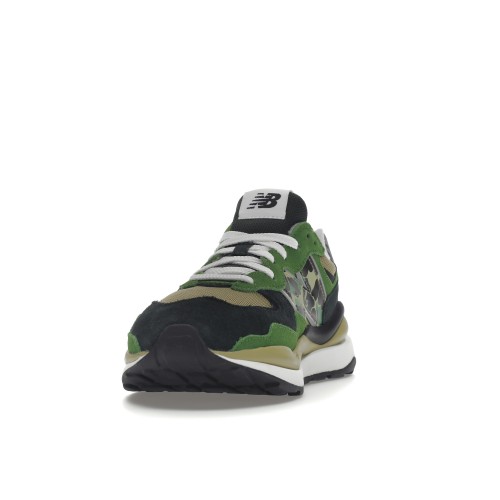 Кроссы New Balance 57/40 BAPE Green - мужская сетка размеров